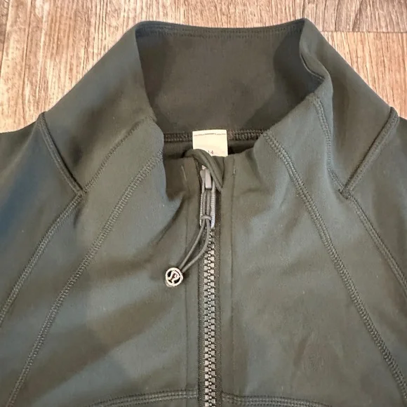 NEW with tags! Lululemon Define Jacket *Nulu Rainforest Green sz 14 - Picture 5 of 8